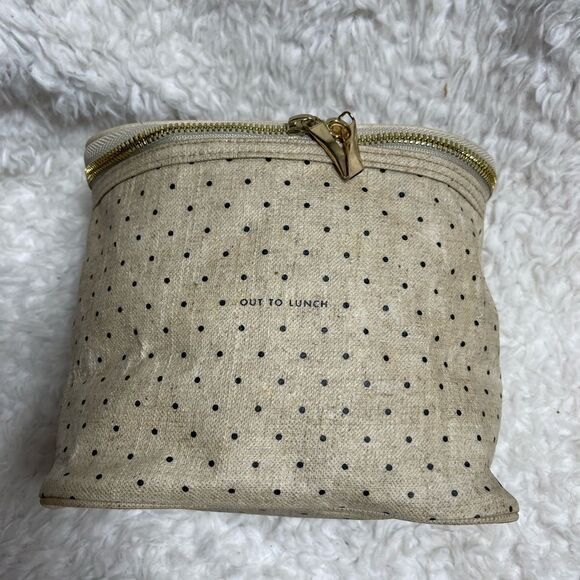 Kate Spade out to Lunch oil cloth beige & black polka dots insulated lunchbox. - Picture 3 of 9